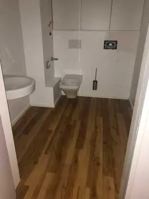 Sanitärbereich nach der Bauendreinigung
