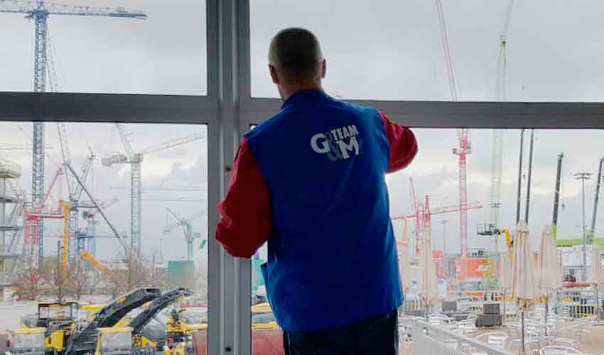 Fensterreinigung auf der bauma 2016
